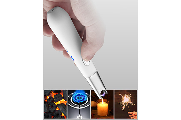 KAARSAANSTEKER MET USB ZWART ROOD OF WIT L13.5CM