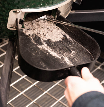 BIG GREEN EGG  Ash Remover Pan