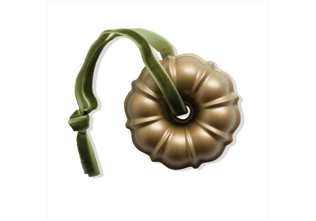 NORDIC WARE BUNDT  CHRISTMAS ORNAMENT GOLD/SILBER